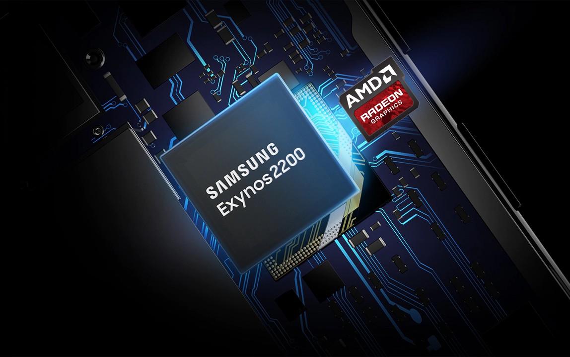 Samsung has been working with AMD on a new processor for several years.The new Samsung processor Exynos 2200, developed by AMD, was finally introduced today. The Exynos 2200 processor, which has a 4 nm production architecture, was equipped with an Xclipse 920 graphics chip set developed by AMD. The Exynos 2200 processor, which uses ARM`s most powerful X2 Cortex cores, is expected to compete with the Snapdragon 8 Gen 1. AMD`s Xclipse 920 graphics chip set can handle 8K 60 FPS videos seamlessly. It will also be possible to use 4K 120 Hz display on smartphones with Exynos 2200. The game and performance results of the new processor are still unknown.
